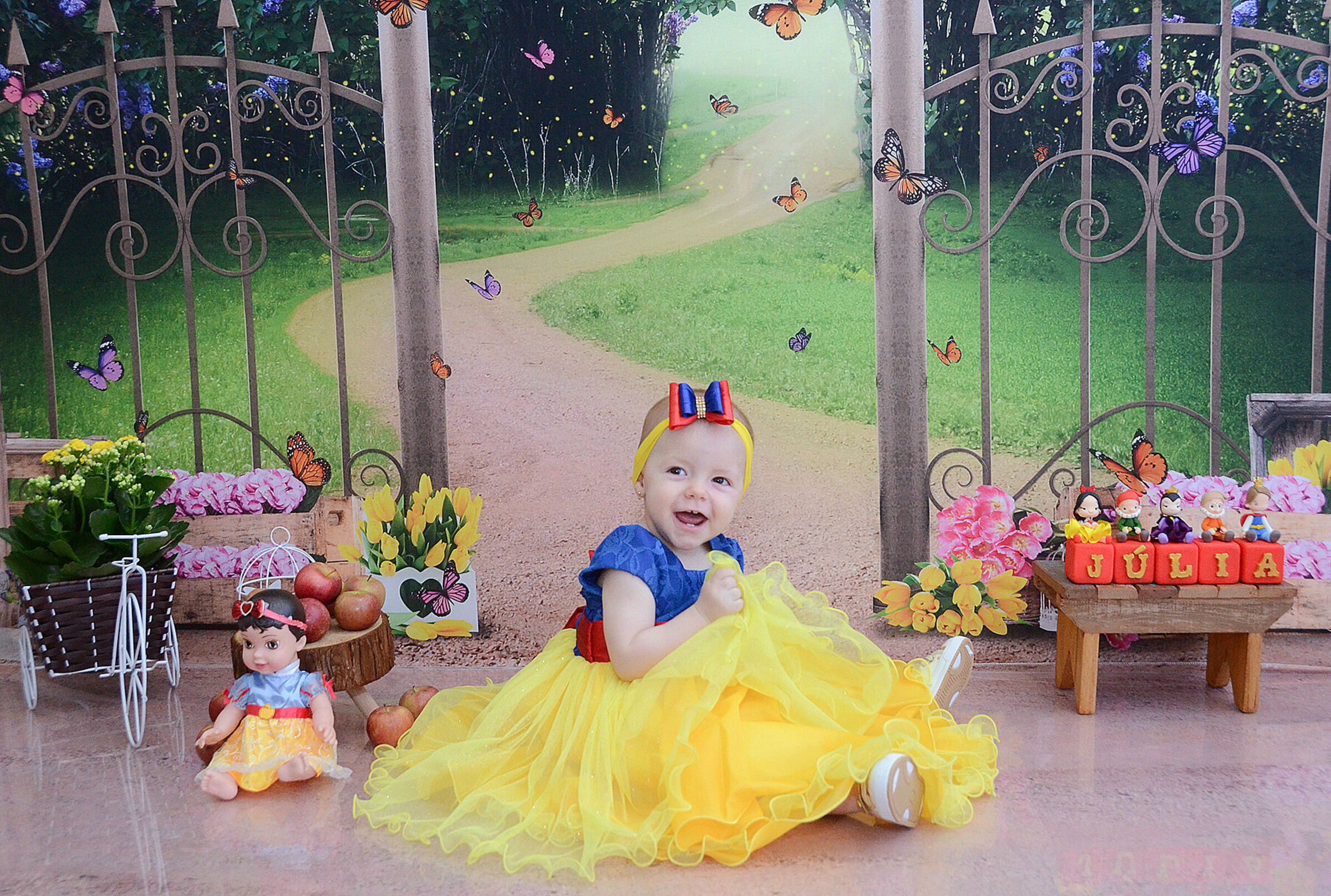 Júlia _smash the cake